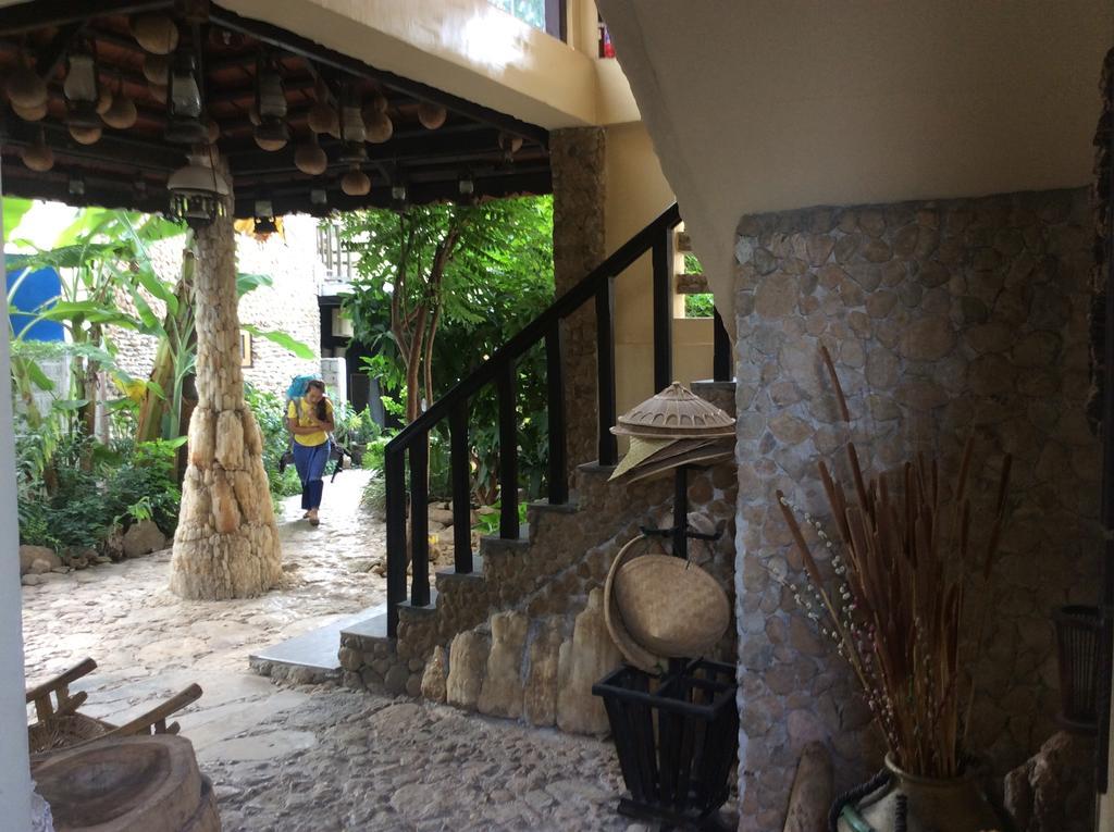 Aquarius Inn Nyaung Shwe Buitenkant foto
