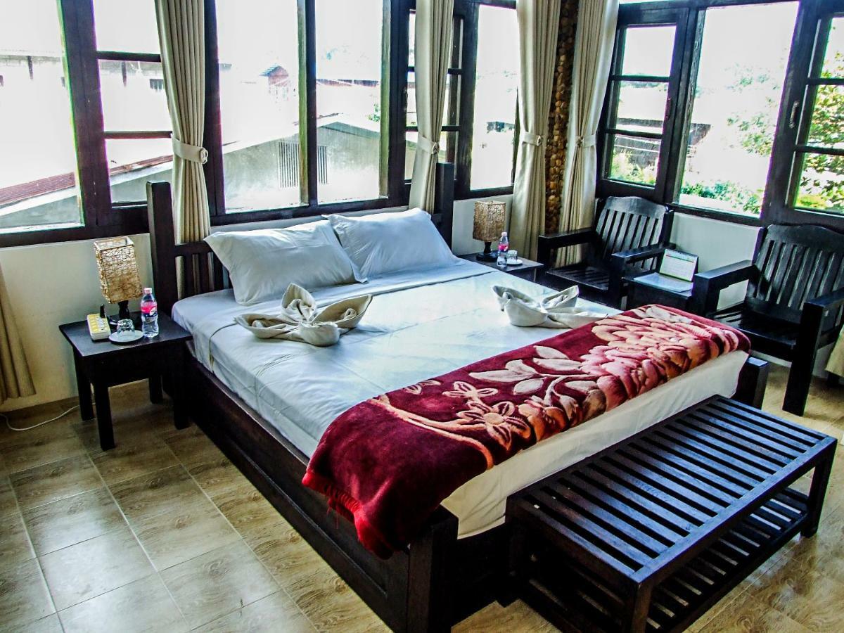 Aquarius Inn Nyaung Shwe Buitenkant foto
