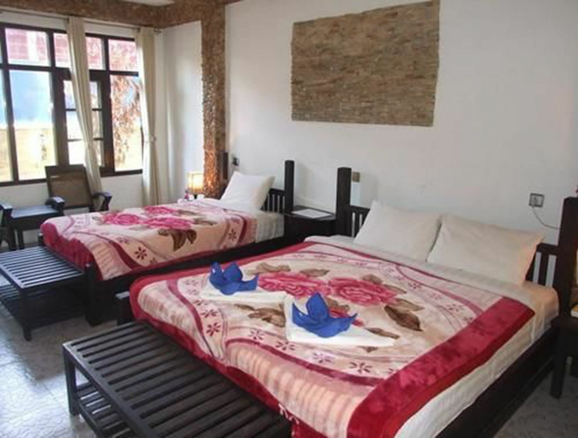 Aquarius Inn Nyaung Shwe Buitenkant foto